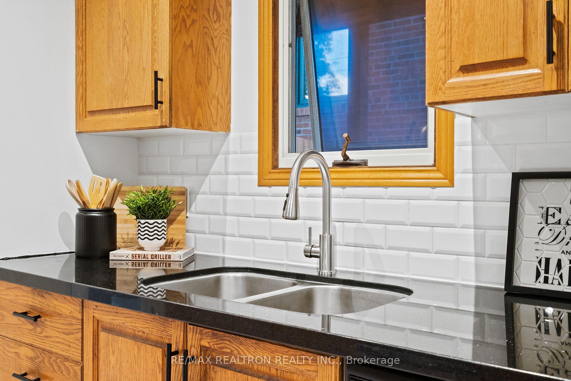Photo 15 of 259 Gowan Avenue, Toronto, Danforth Village-East York — HOMEH