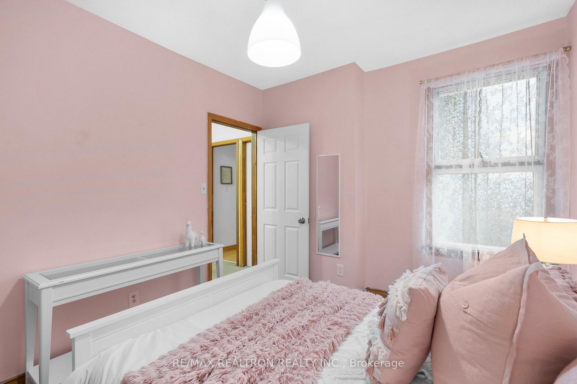 Photo 25 of 259 Gowan Avenue, Toronto, Danforth Village-East York — HOMEH