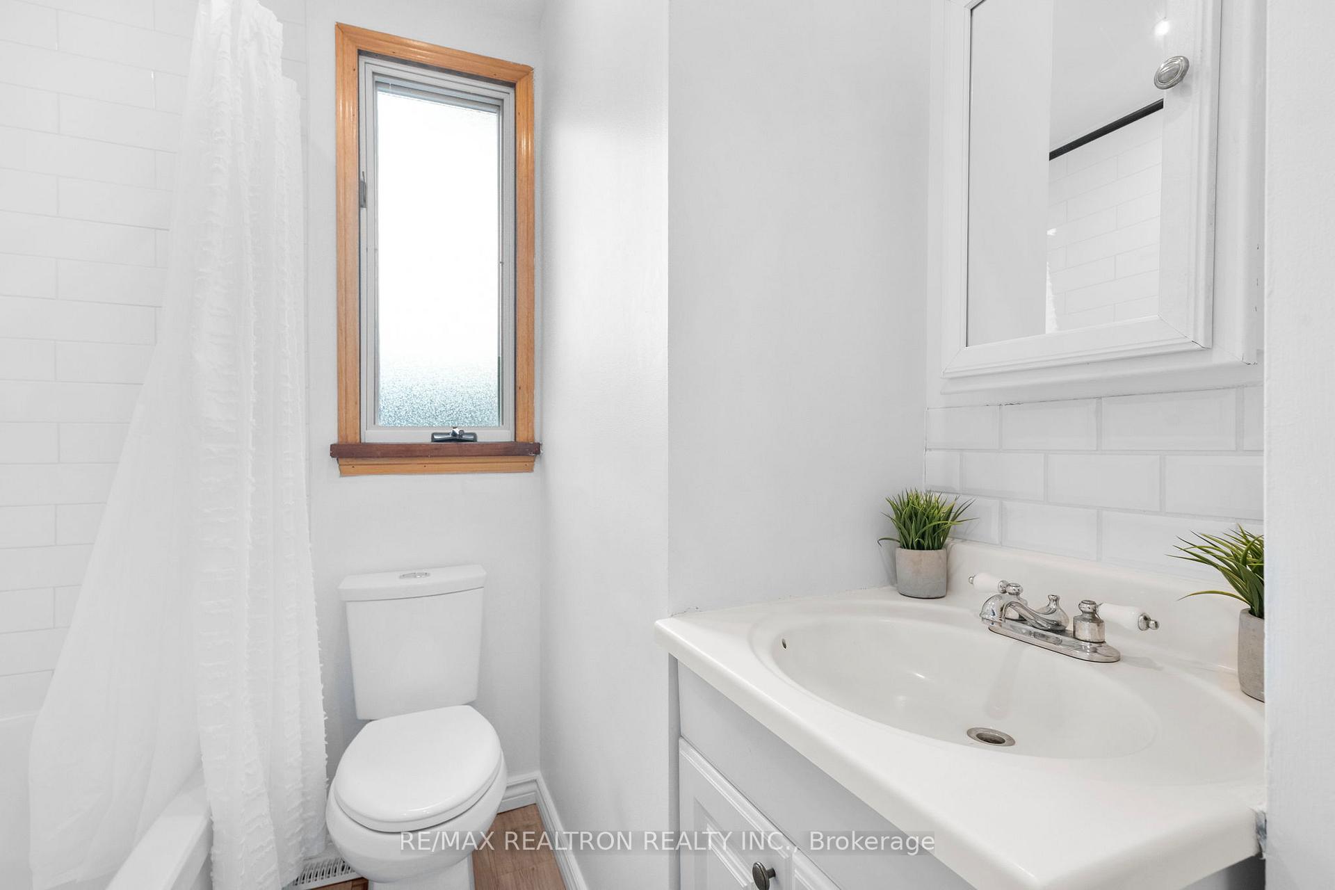 Photo 29 of 259 Gowan Avenue, Toronto, Danforth Village-East York — HOMEH