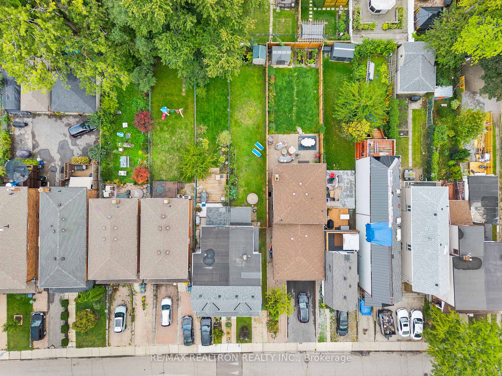 Photo 46 of 259 Gowan Avenue, Toronto, Danforth Village-East York — HOMEH
