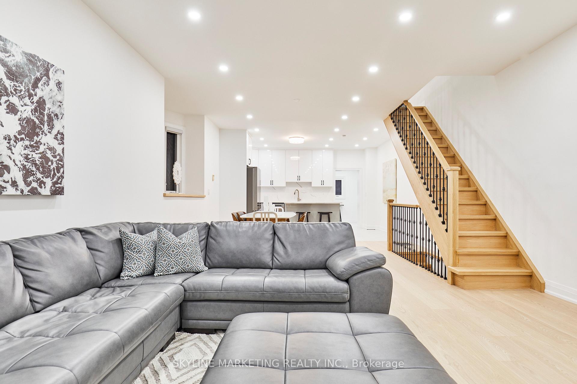 Photo 3 of 336 Leslie Street, Toronto, South Riverdale — HOMEH