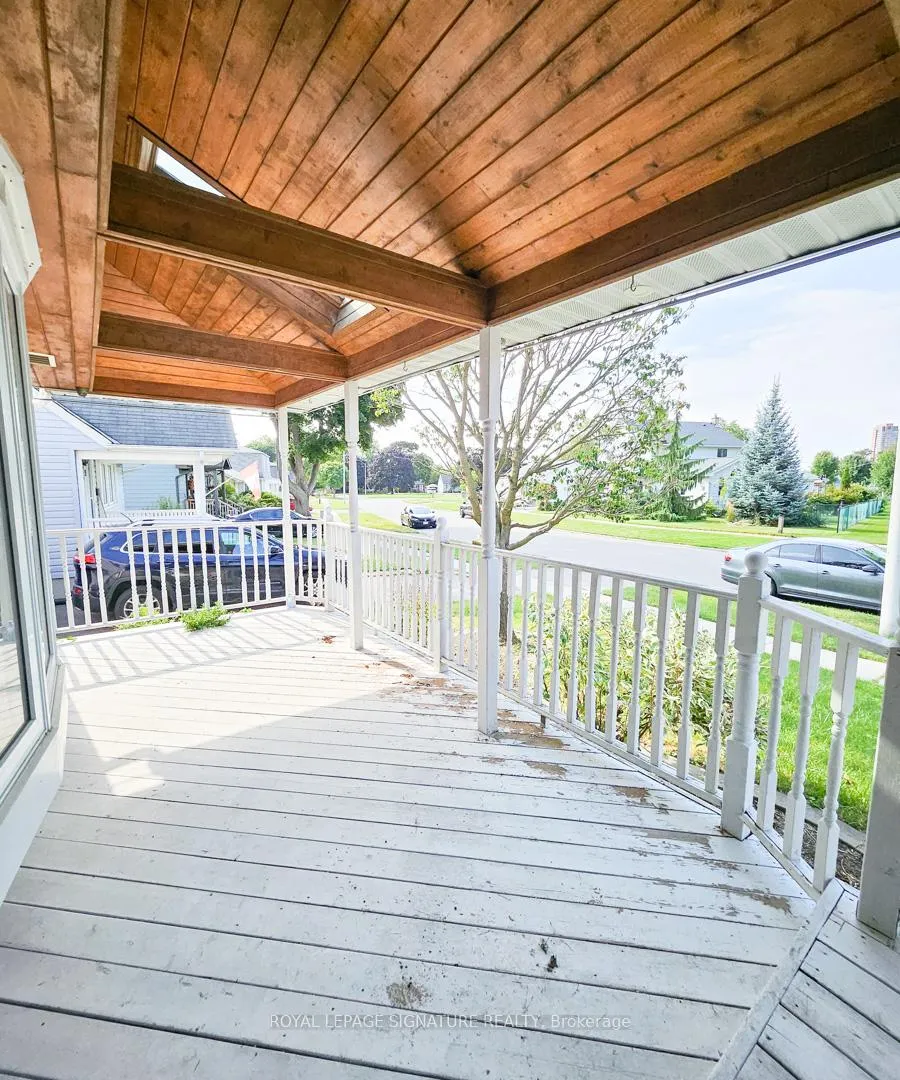 Photo 2 of 33 Woodhouse Crescent, Ajax, South East — HOMEH