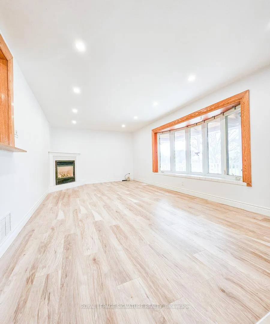 Photo 7 of 33 Woodhouse Crescent, Ajax, South East — HOMEH