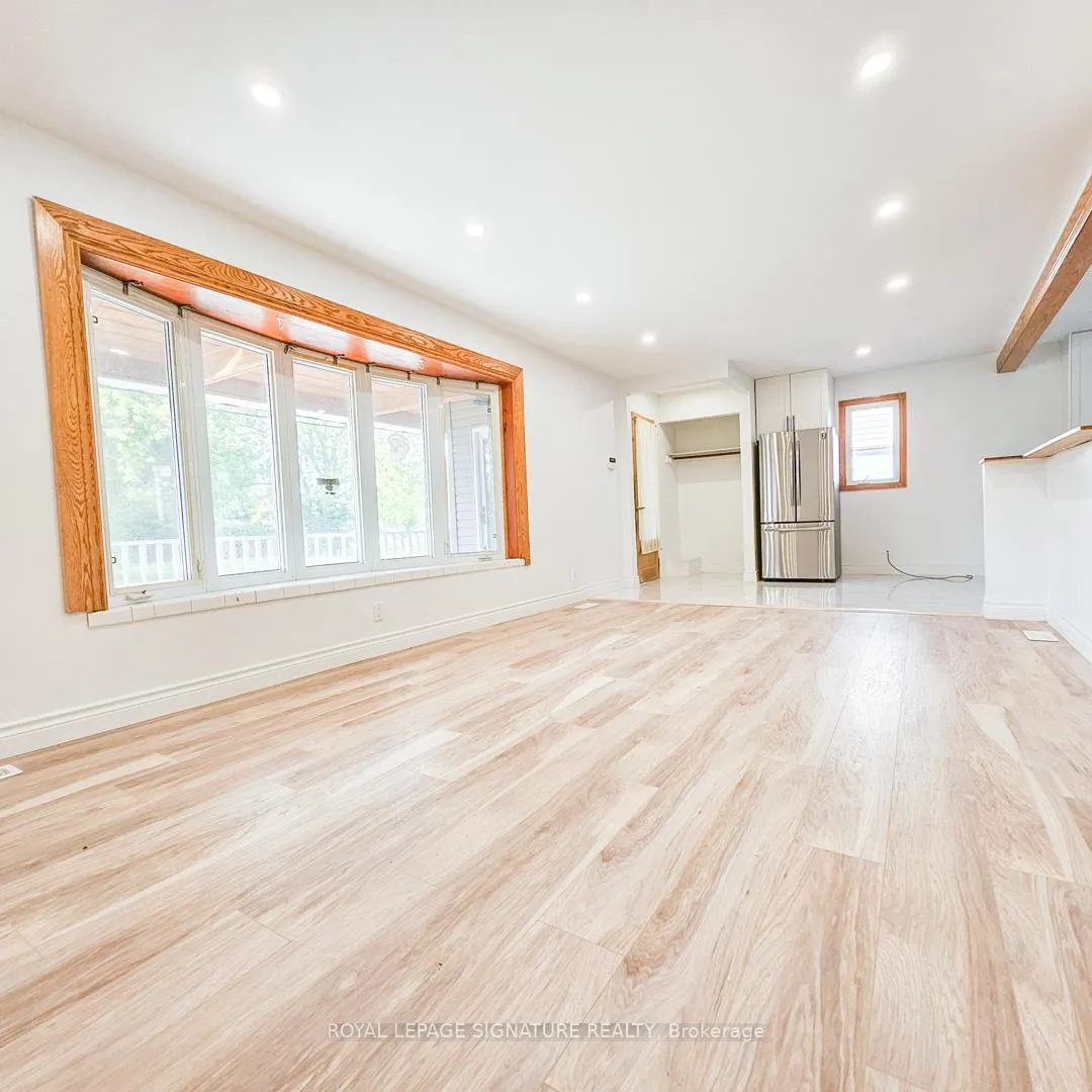 Photo 8 of 33 Woodhouse Crescent, Ajax, South East — HOMEH