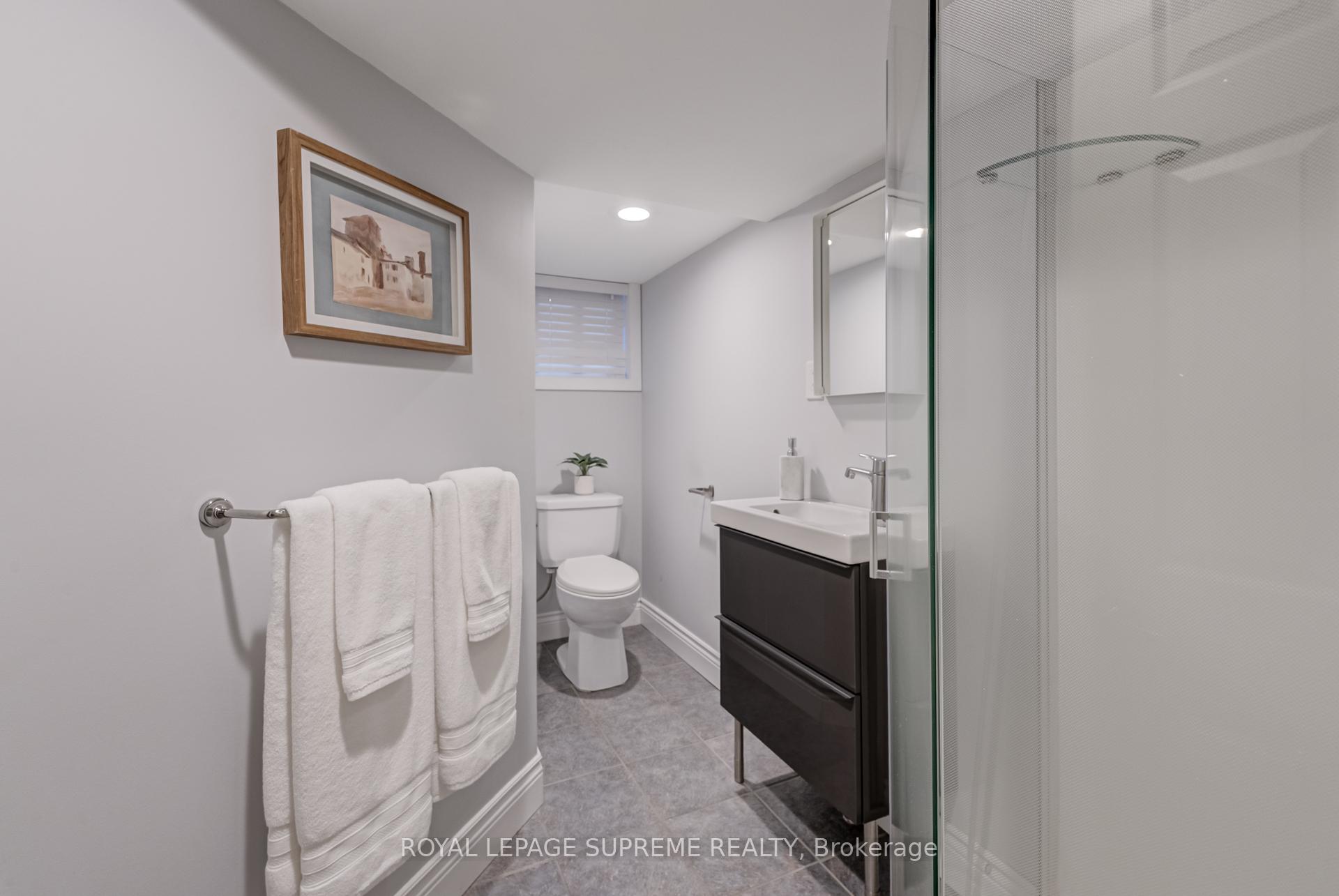 Photo 17 of 481 Main Street, Toronto, Woodbine-Lumsden — HOMEH