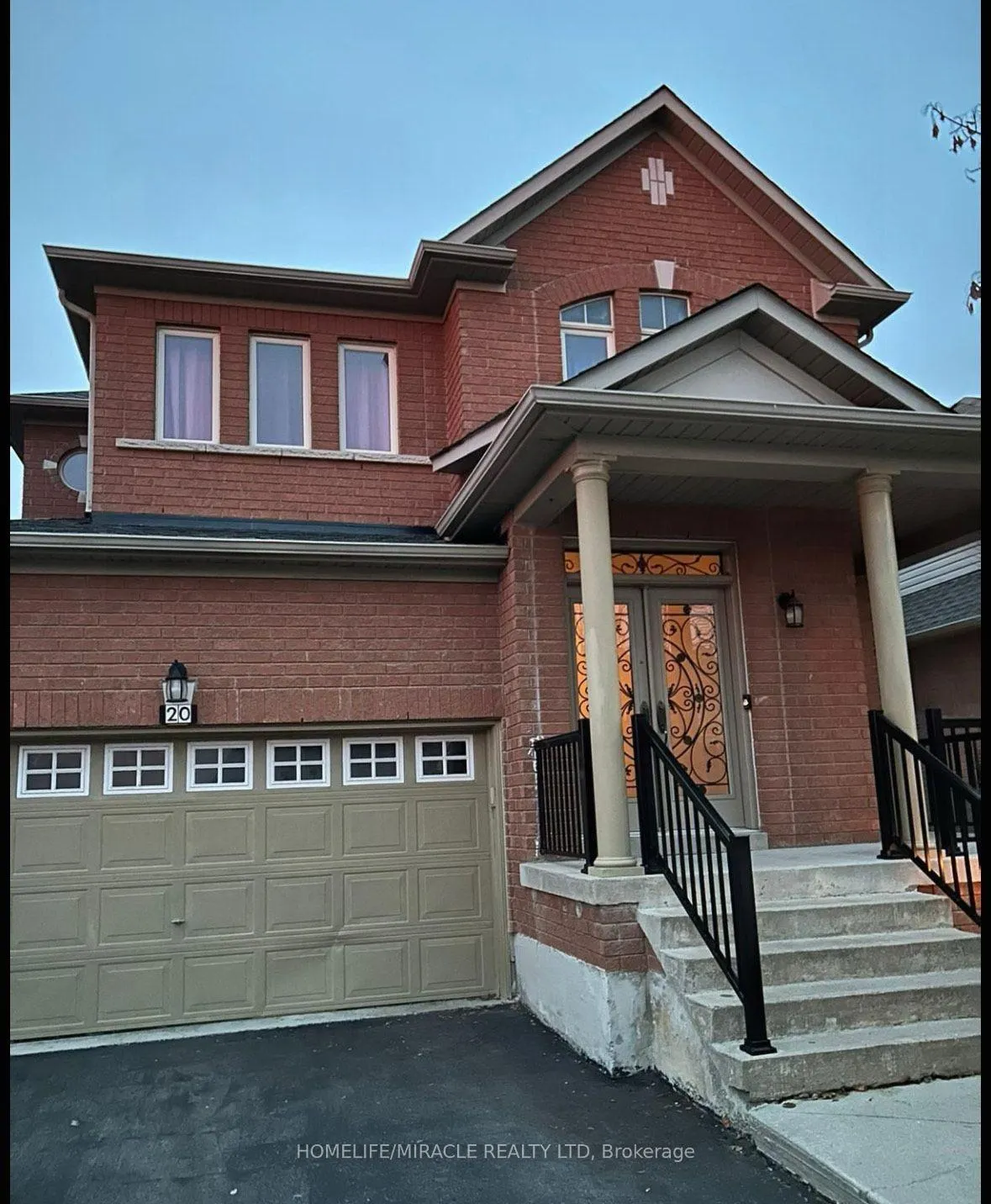 Photo 2 of 20 Midnightsun Trail, Brampton, Sandringham-Wellington — HOMEH