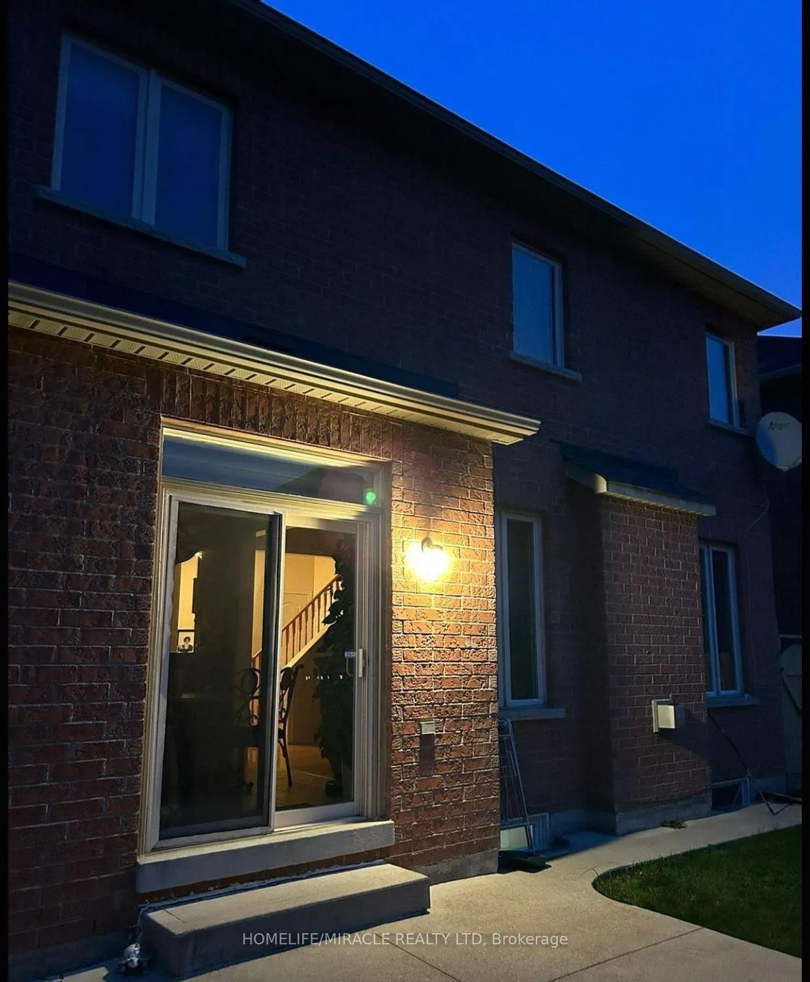 Photo 29 of 20 Midnightsun Trail, Brampton, Sandringham-Wellington — HOMEH