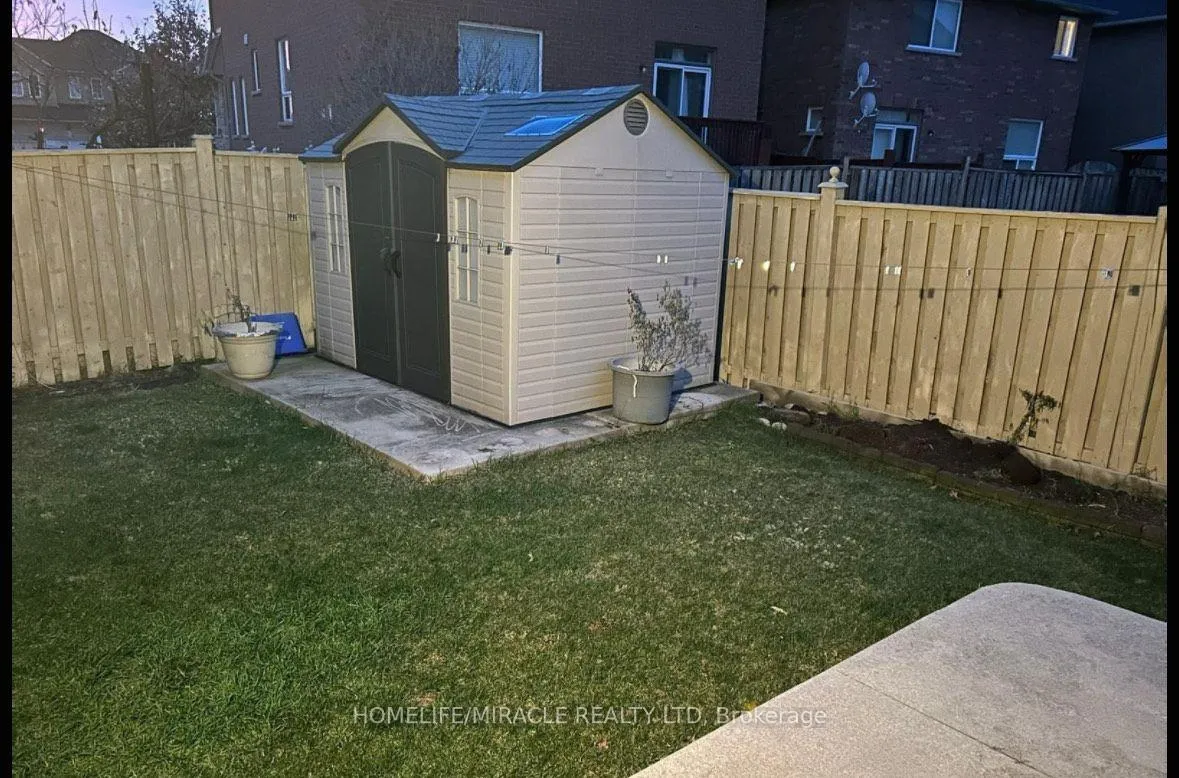 Photo 30 of 20 Midnightsun Trail, Brampton, Sandringham-Wellington — HOMEH