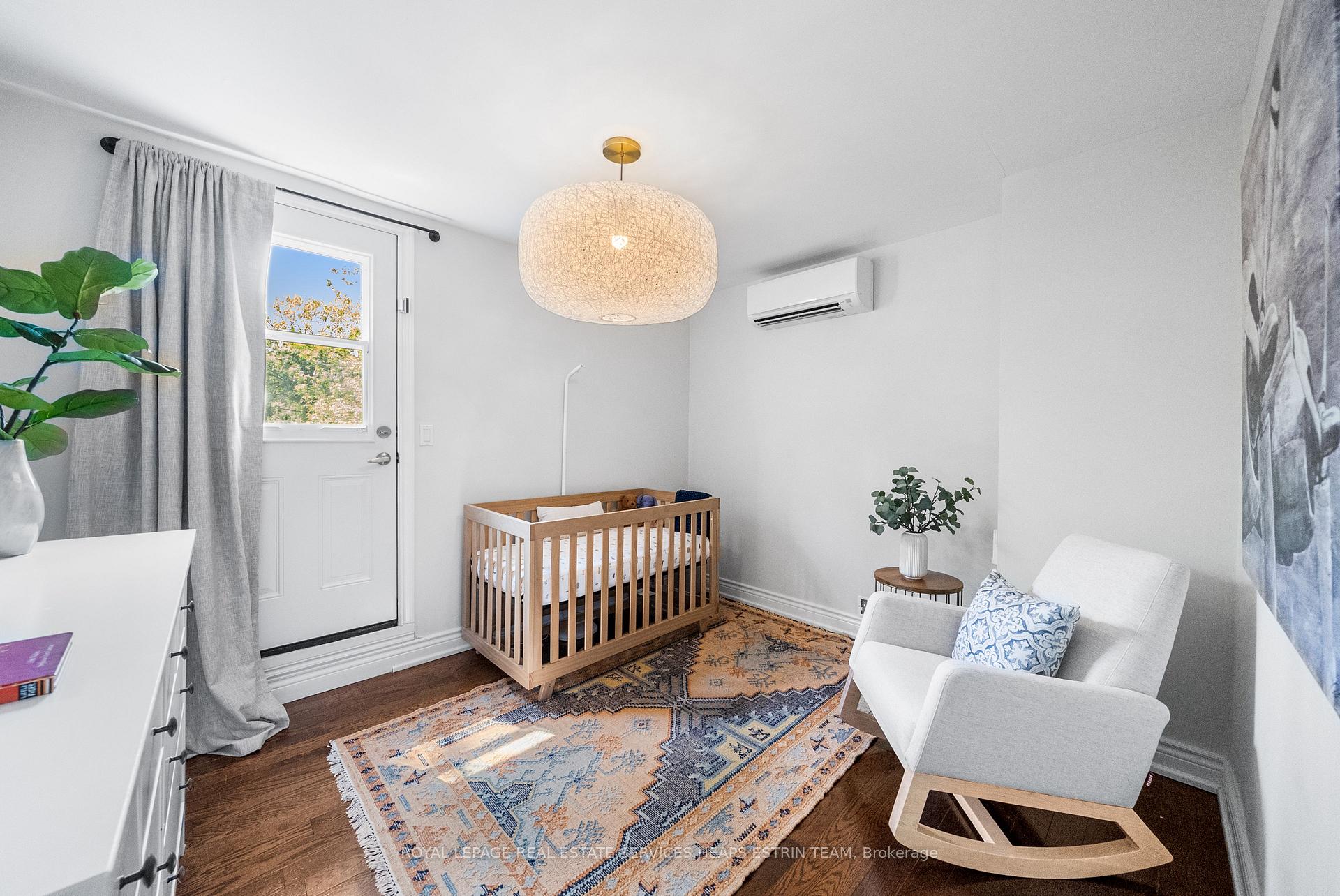 Photo 23 of 20 Howland Road, Toronto, North Riverdale — HOMEH