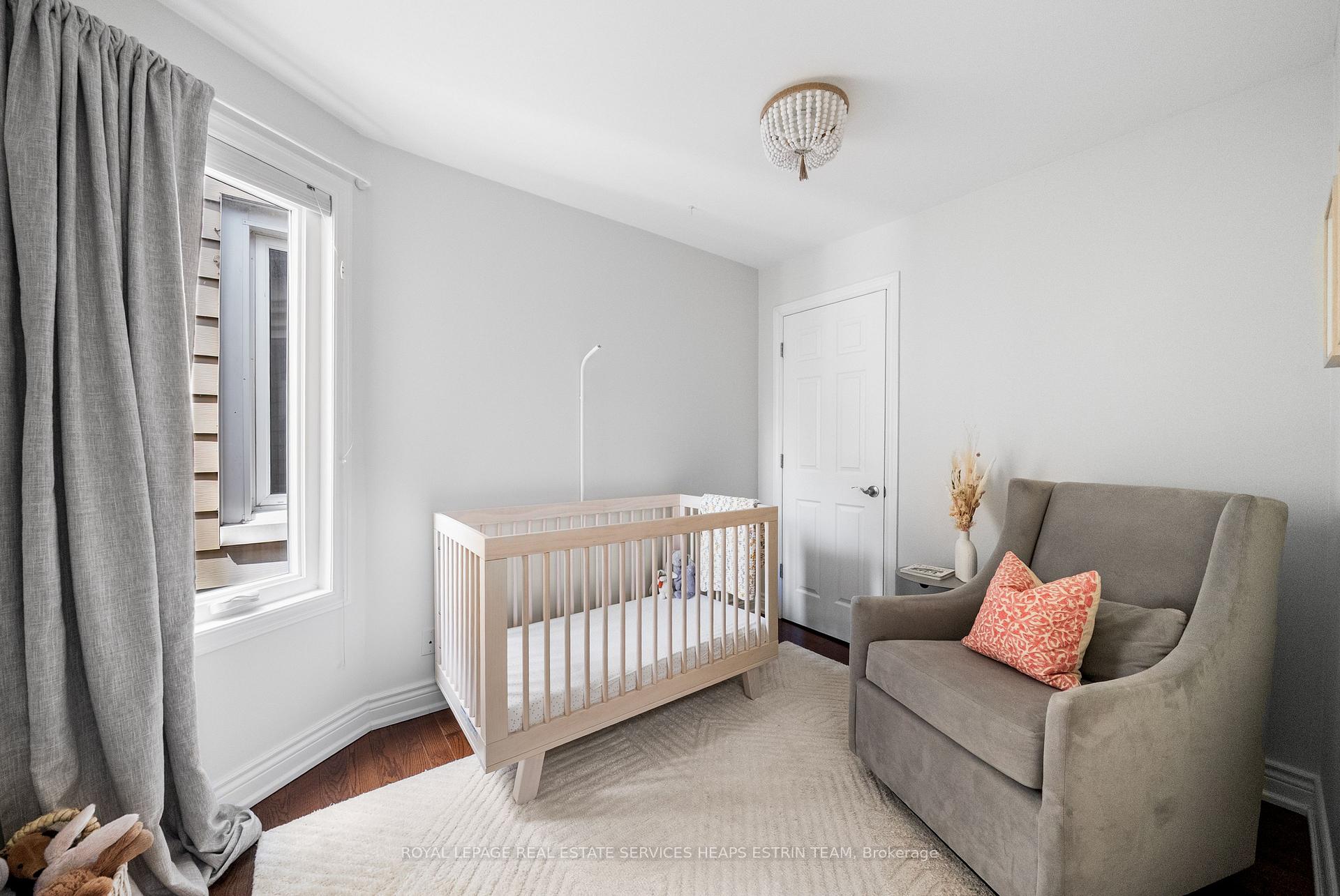 Photo 27 of 20 Howland Road, Toronto, North Riverdale — HOMEH