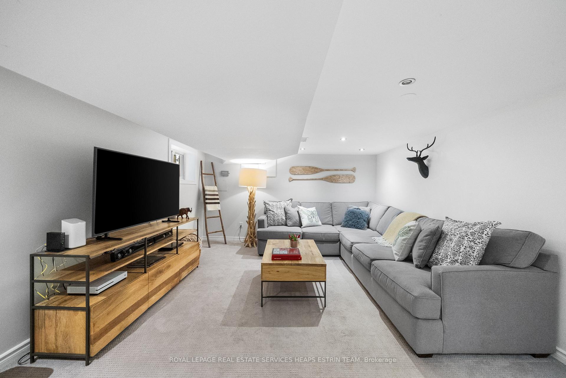 Photo 33 of 20 Howland Road, Toronto, North Riverdale — HOMEH