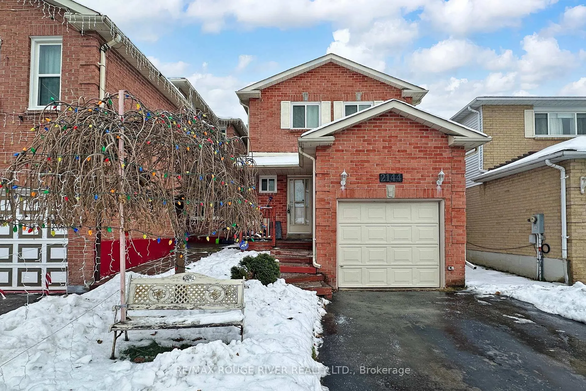 Photo 1 of 2144 Duberry Drive E, Pickering, Brock Ridge — HOMEH