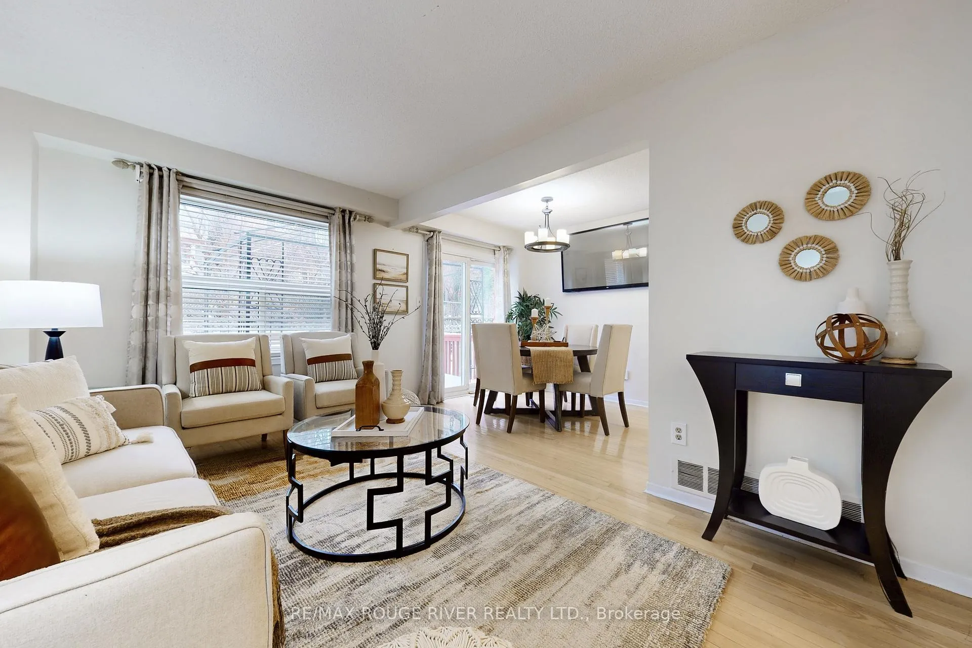 Photo 3 of 2144 Duberry Drive E, Pickering, Brock Ridge — HOMEH