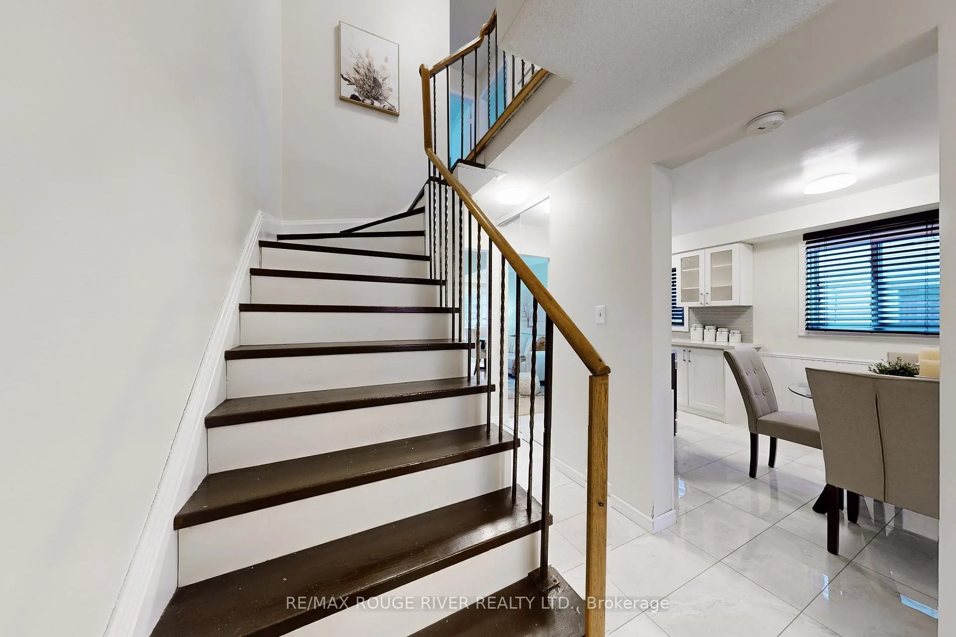 Photo 13 of 2144 Duberry Drive E, Pickering, Brock Ridge — HOMEH