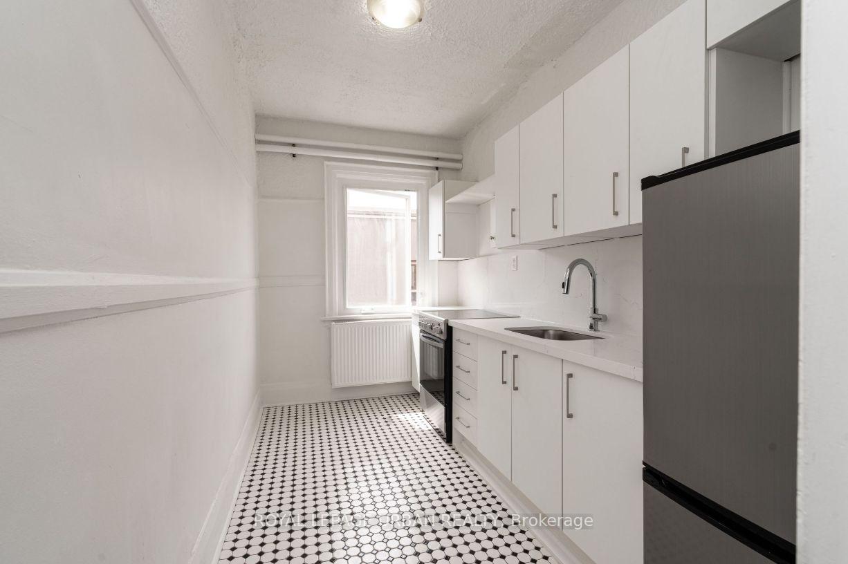 Photo 5 of Unit 29, 100 Vaughan Road, Toronto, Humewood-Cedarvale — HOMEH