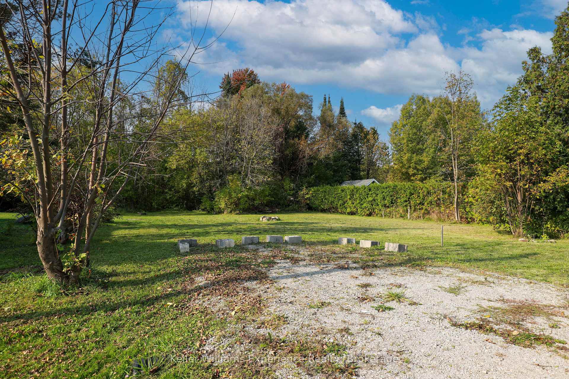 Photo 4 of 518 First Avenue, Tay, Port McNicoll — HOMEH