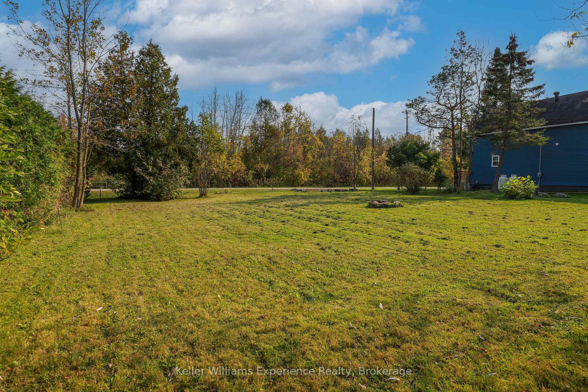 Photo 5 of 518 First Avenue, Tay, Port McNicoll — HOMEH