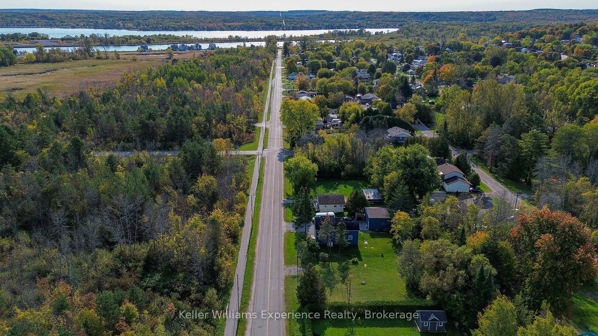 Photo 10 of 518 First Avenue, Tay, Port McNicoll — HOMEH