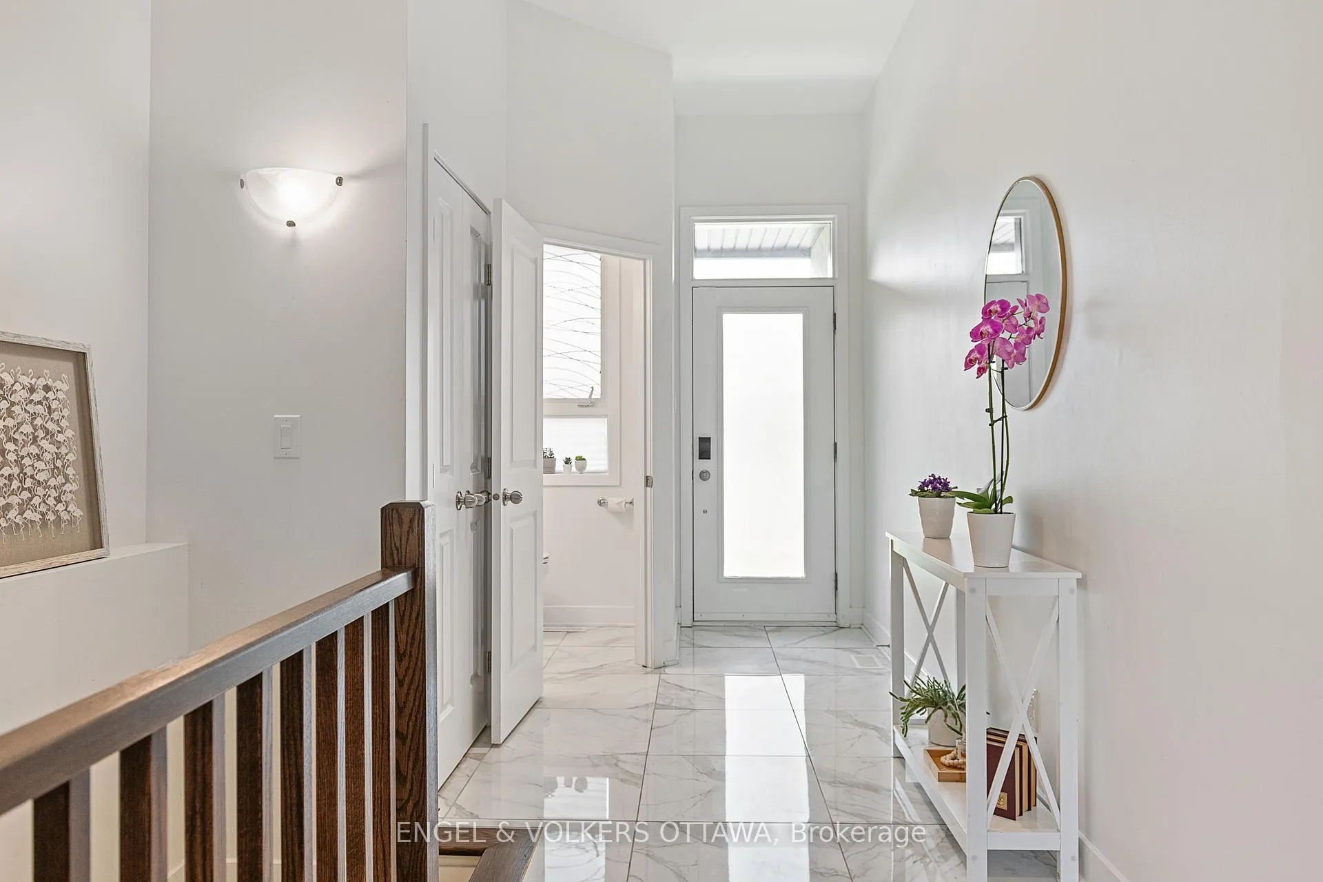 Photo 2 of 430 Markdale Terrace, Ottawa, Riverside South/Gloucester Glen — HOMEH