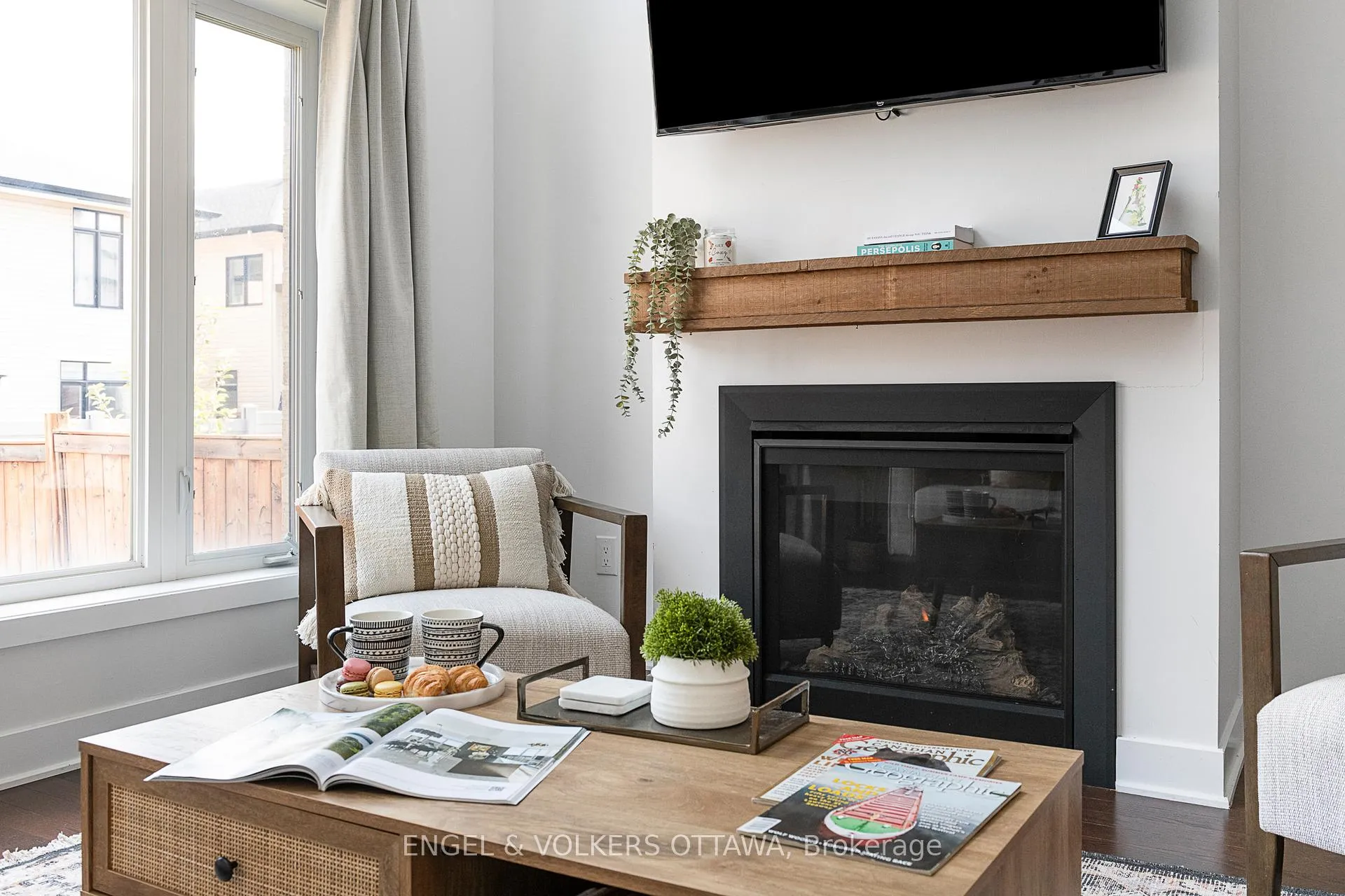 Photo 8 of 430 Markdale Terrace, Ottawa, Riverside South/Gloucester Glen — HOMEH