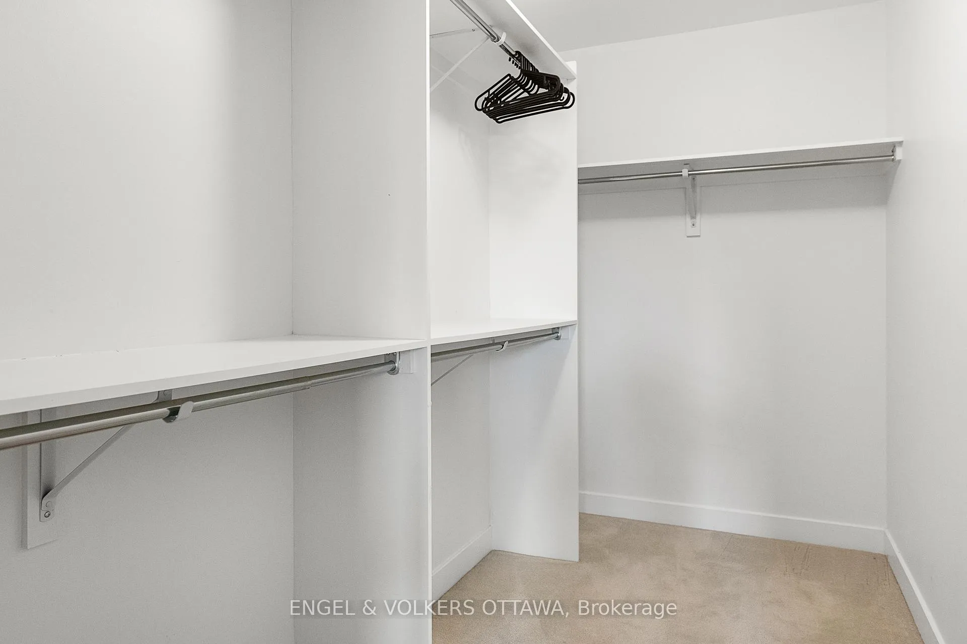 Photo 13 of 430 Markdale Terrace, Ottawa, Riverside South/Gloucester Glen — HOMEH