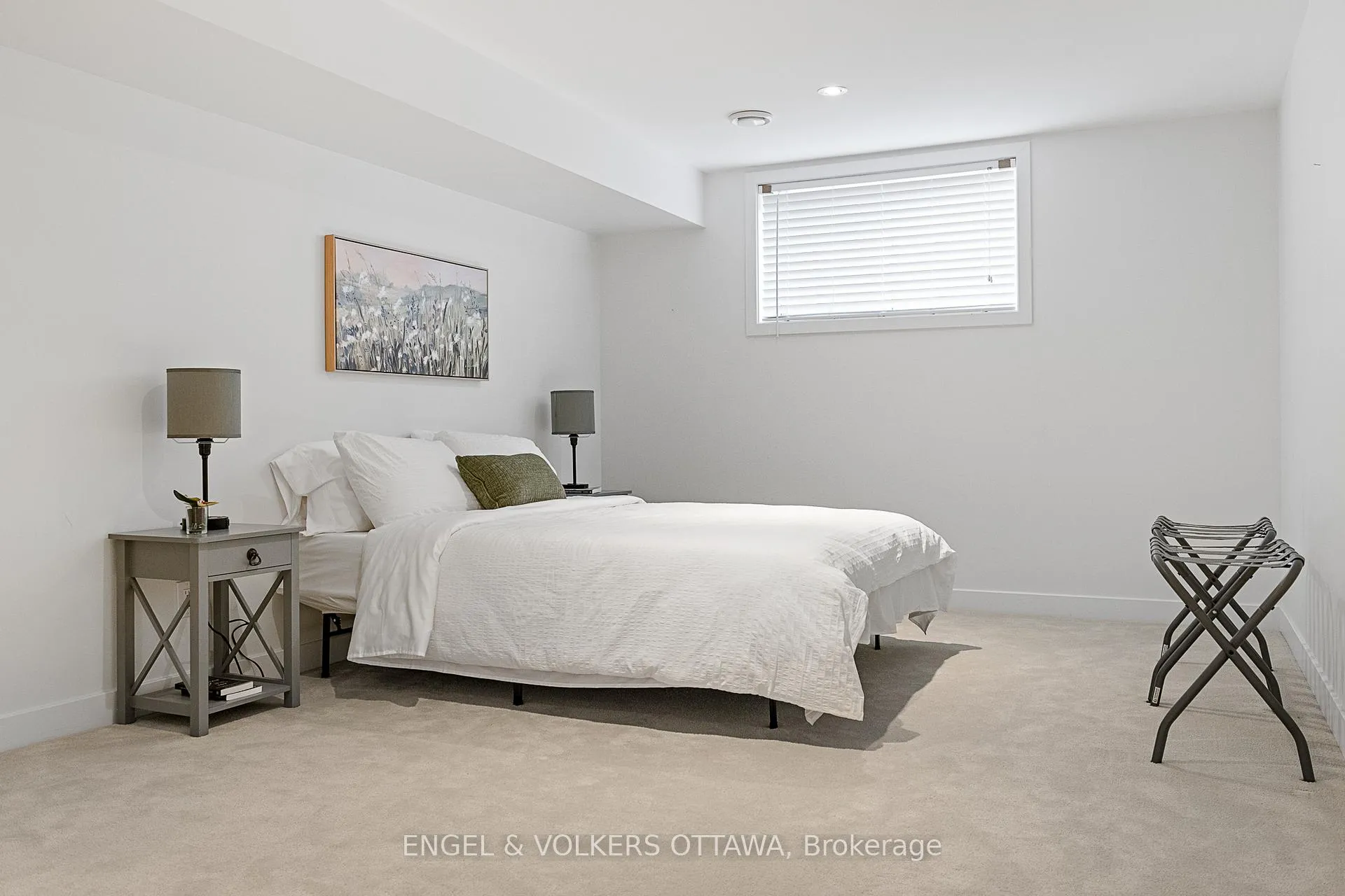 Photo 15 of 430 Markdale Terrace, Ottawa, Riverside South/Gloucester Glen — HOMEH