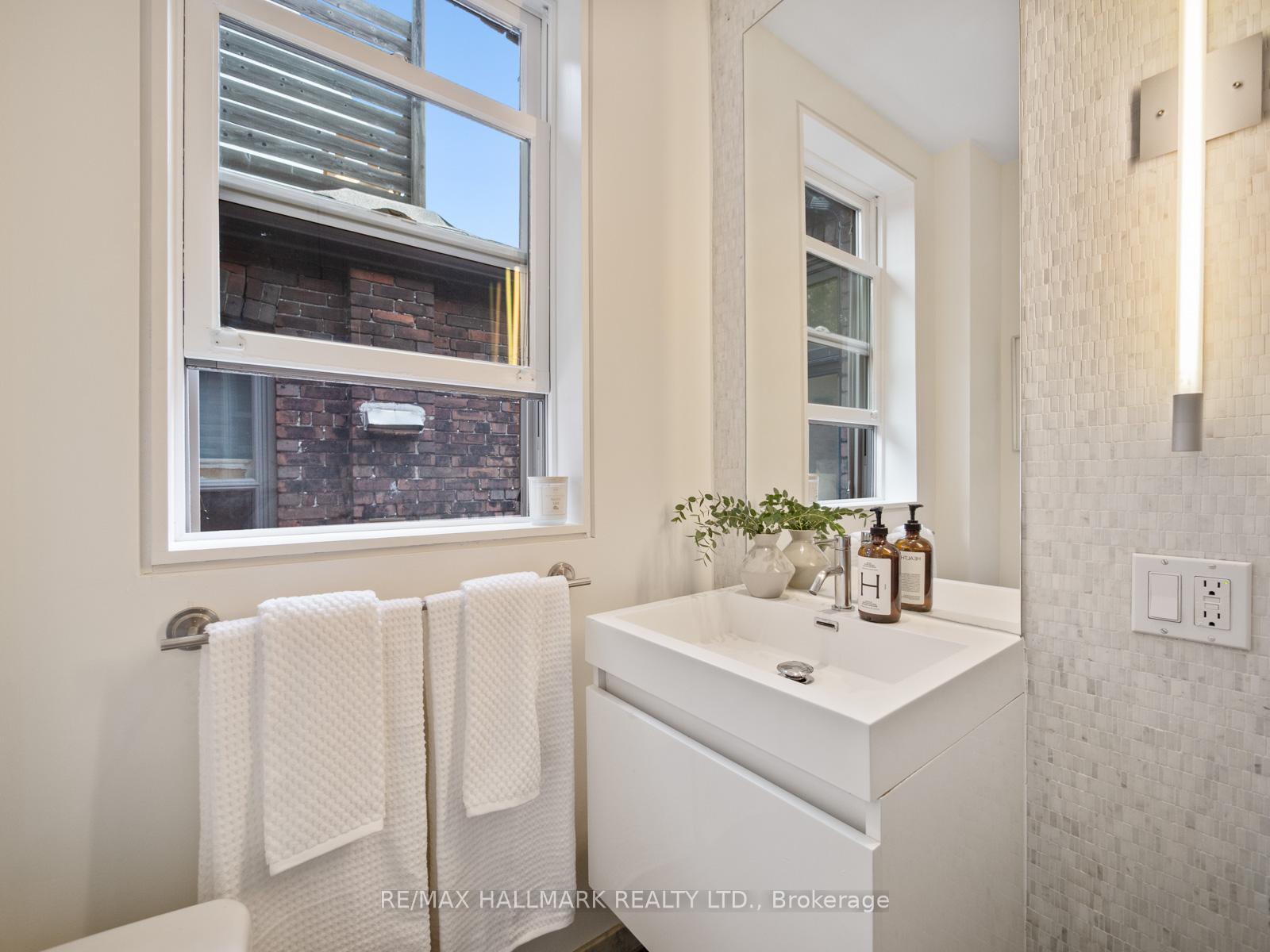 Photo 29 of 275 Withrow Avenue, Toronto, Blake-Jones — HOMEH