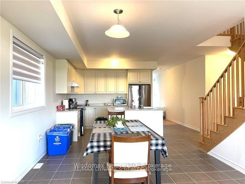 Photo 4 of 6 Explorer Way, Thorold, Rolling Meadows — HOMEH