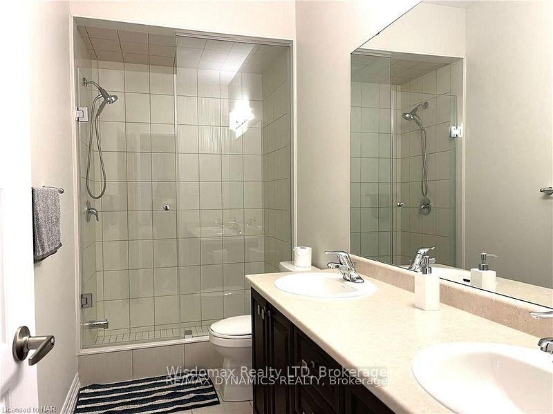 Photo 11 of 6 Explorer Way, Thorold, Rolling Meadows — HOMEH
