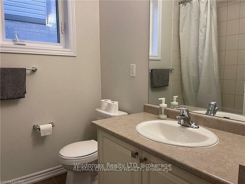 Photo 12 of 6 Explorer Way, Thorold, Rolling Meadows — HOMEH