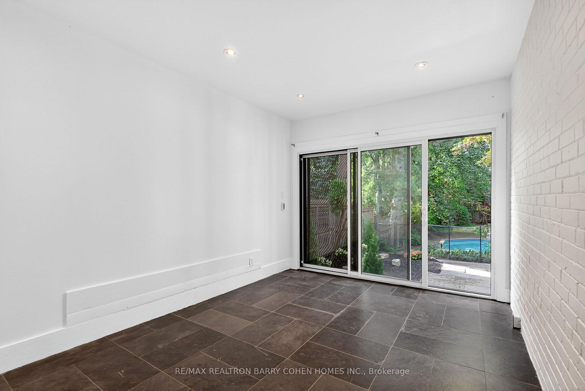 Photo 5 of 20 Dewbourne Avenue, Toronto, Forest Hill South — HOMEH