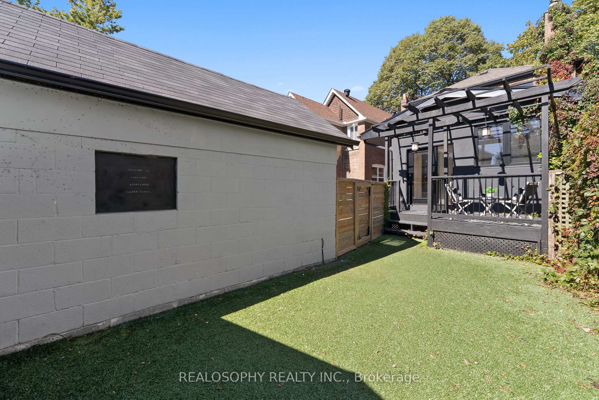 Photo 31 of 69 Wallington Avenue, Toronto, Woodbine-Lumsden — HOMEH