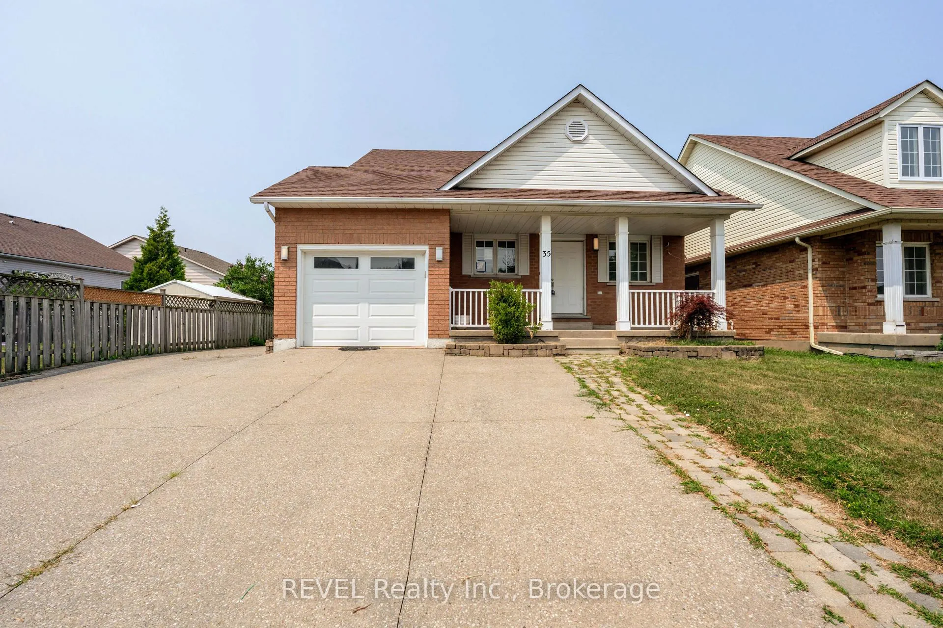 Photo 4 of 35 Summers Drive, Thorold, Confederation Heights — HOMEH