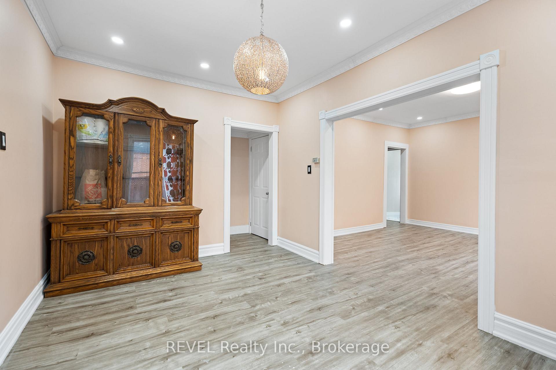 Photo 8 of 22 Hayes Road, Thorold, Allanburg/Thorold South — HOMEH