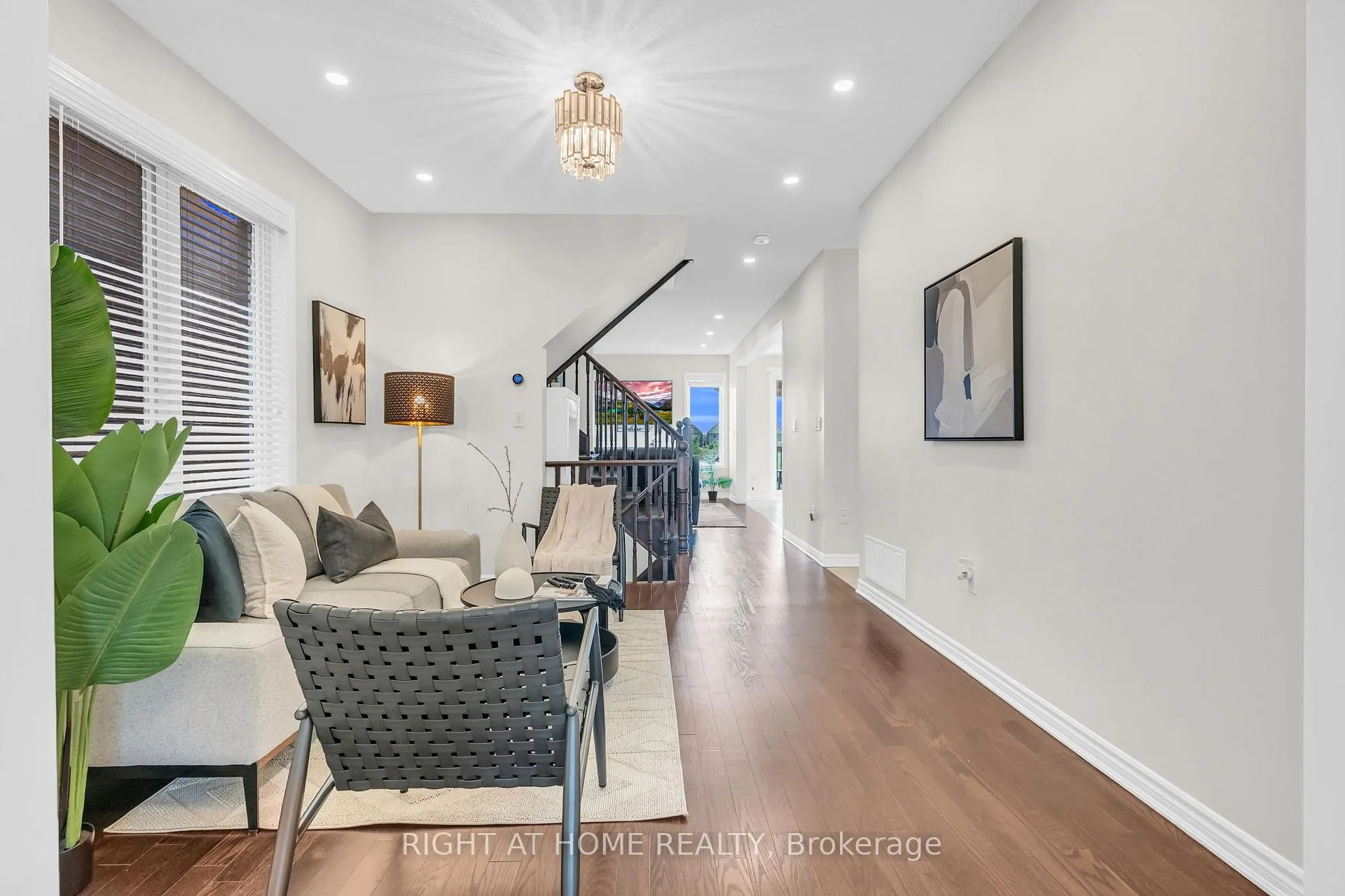 Photo 4 of 1139 Farmstead Drive, Milton, Ford — HOMEH