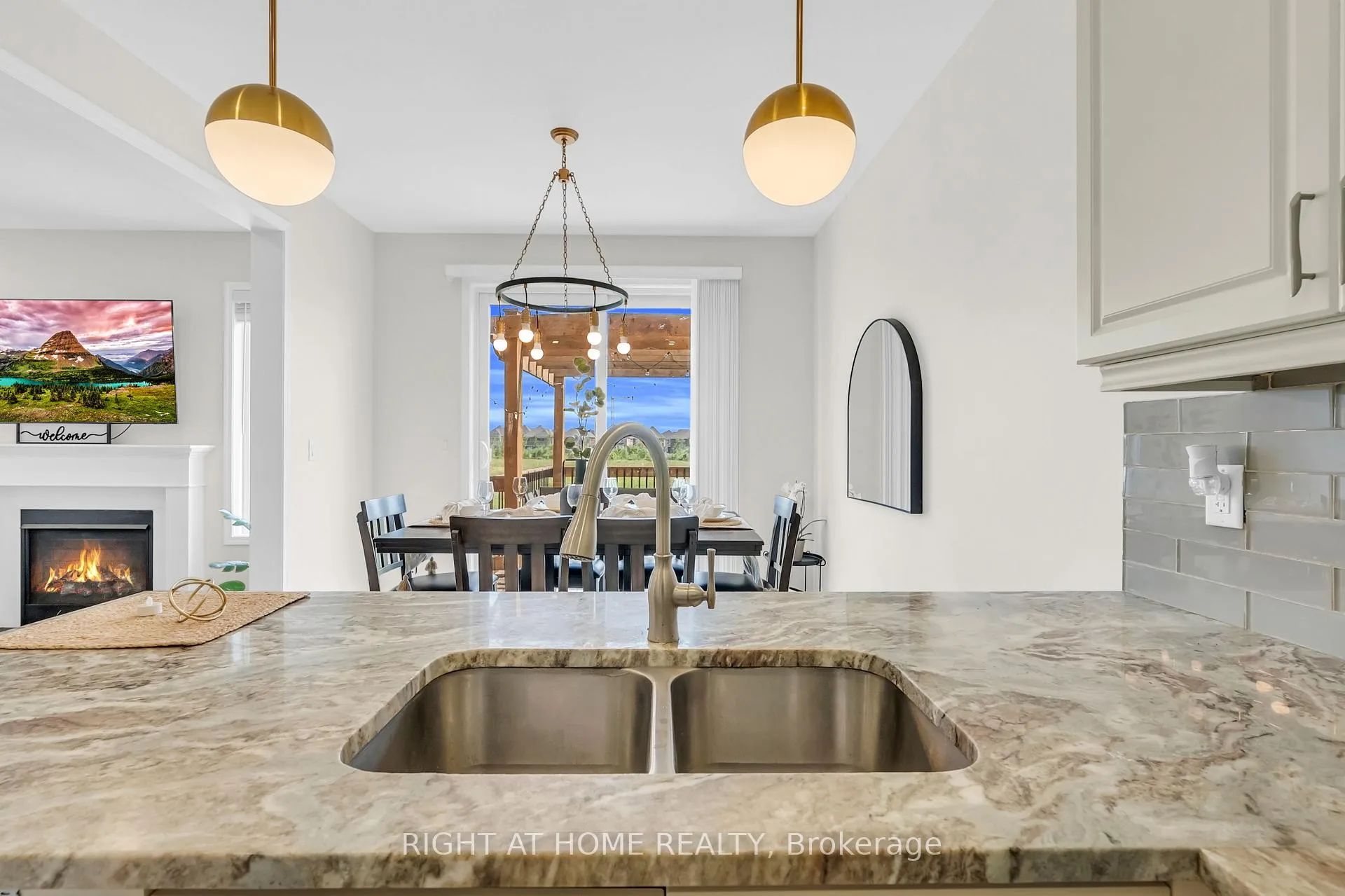 Photo 14 of 1139 Farmstead Drive, Milton, Ford — HOMEH