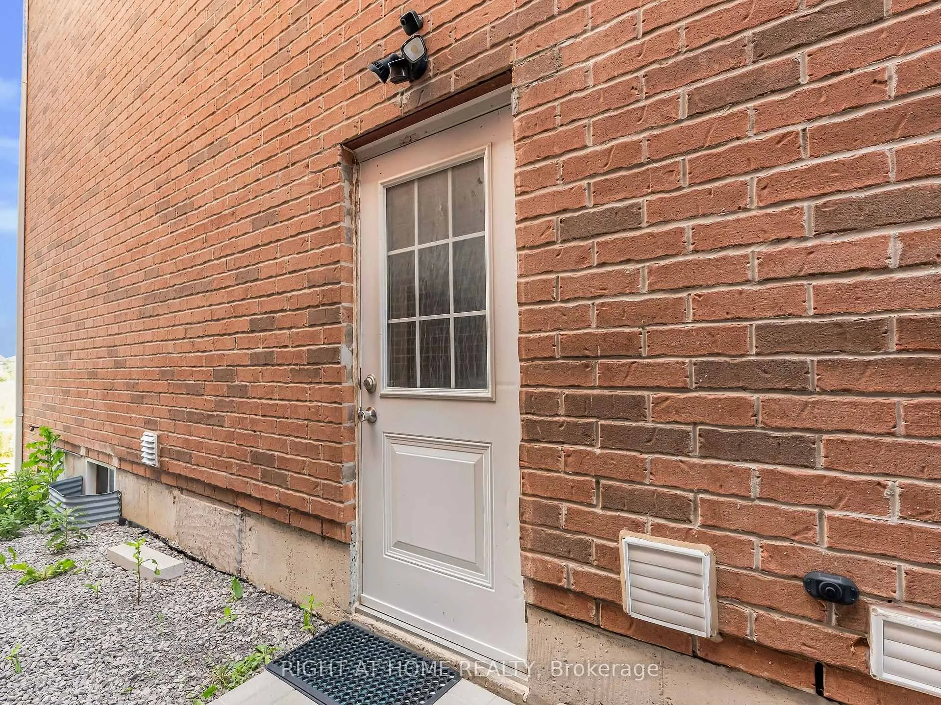 Photo 32 of 1139 Farmstead Drive, Milton, Ford — HOMEH