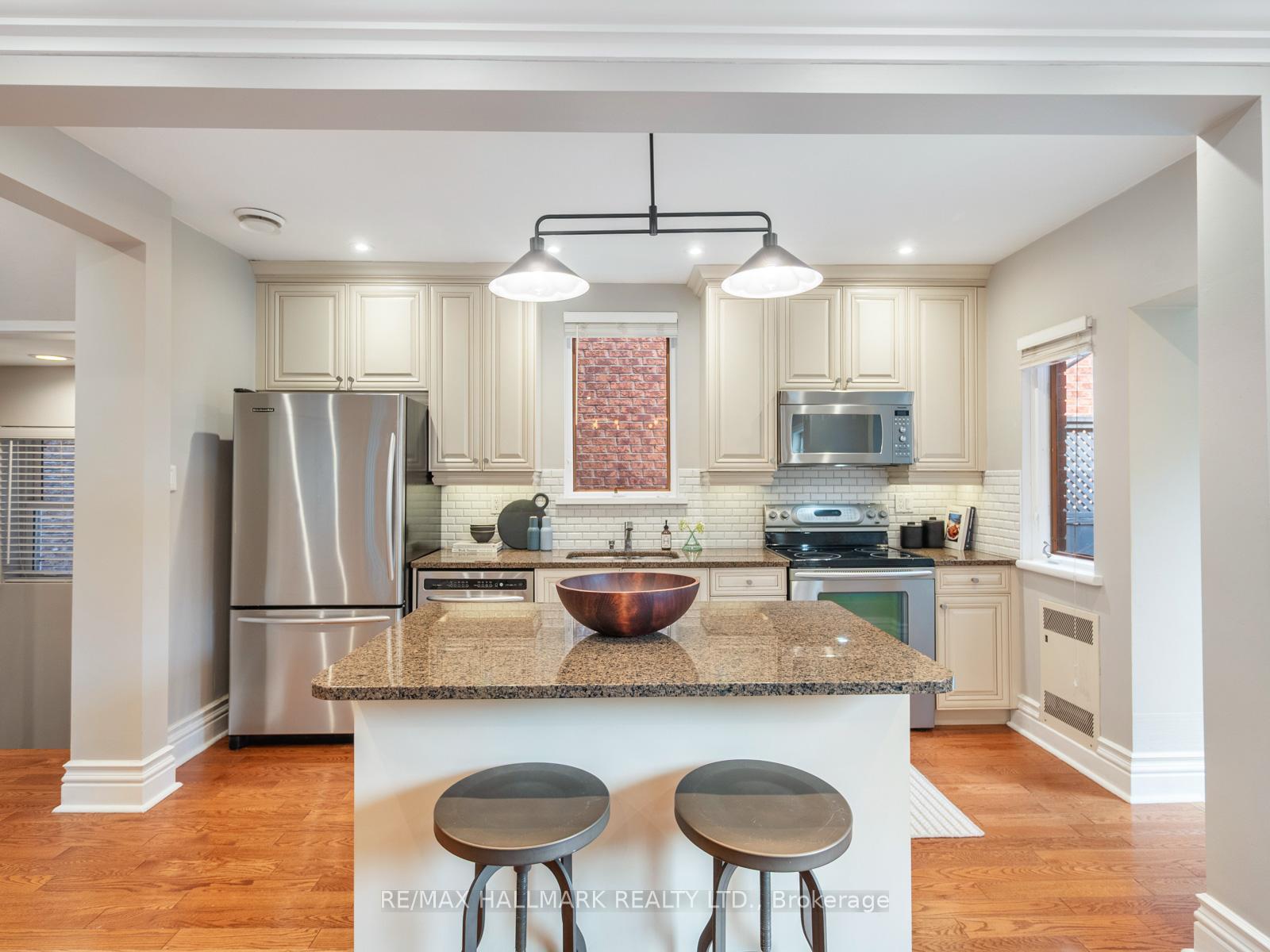 Photo 5 of 839 Carlaw Avenue, Toronto, Playter Estates-Danforth — HOMEH