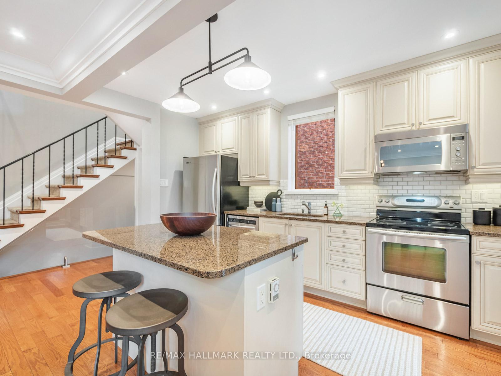 Photo 7 of 839 Carlaw Avenue, Toronto, Playter Estates-Danforth — HOMEH