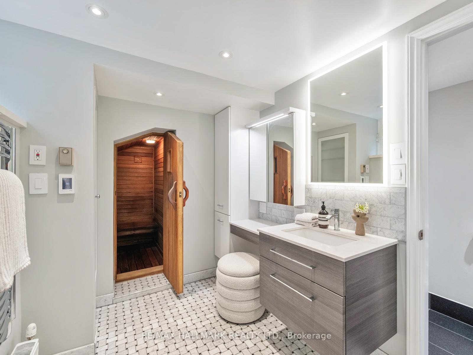Photo 29 of 839 Carlaw Avenue, Toronto, Playter Estates-Danforth — HOMEH