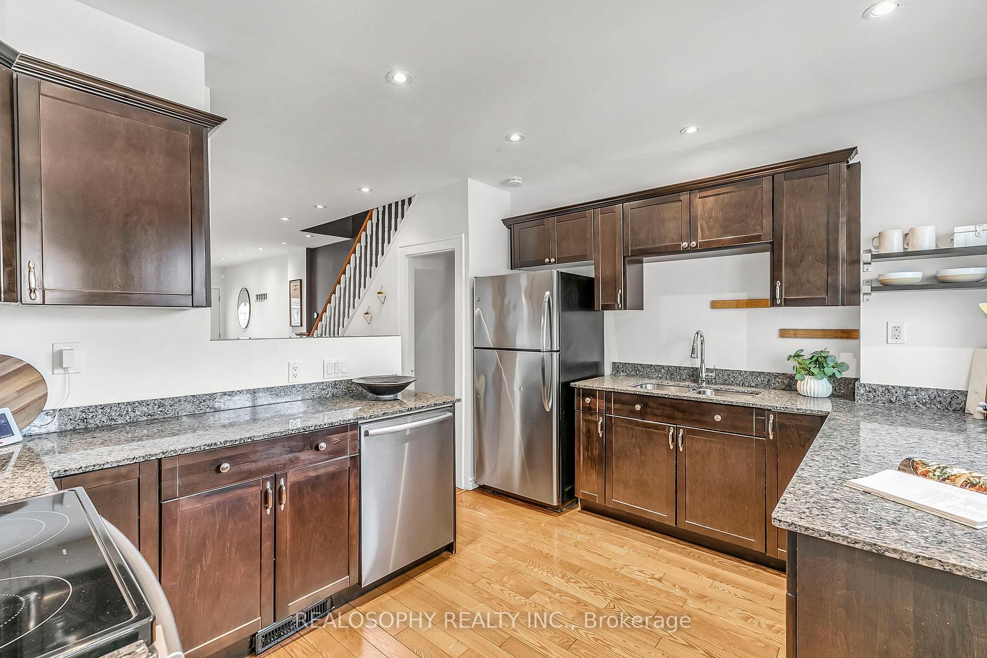 Photo 6 of 142 Atlas Avenue, Toronto, Humewood-Cedarvale — HOMEH