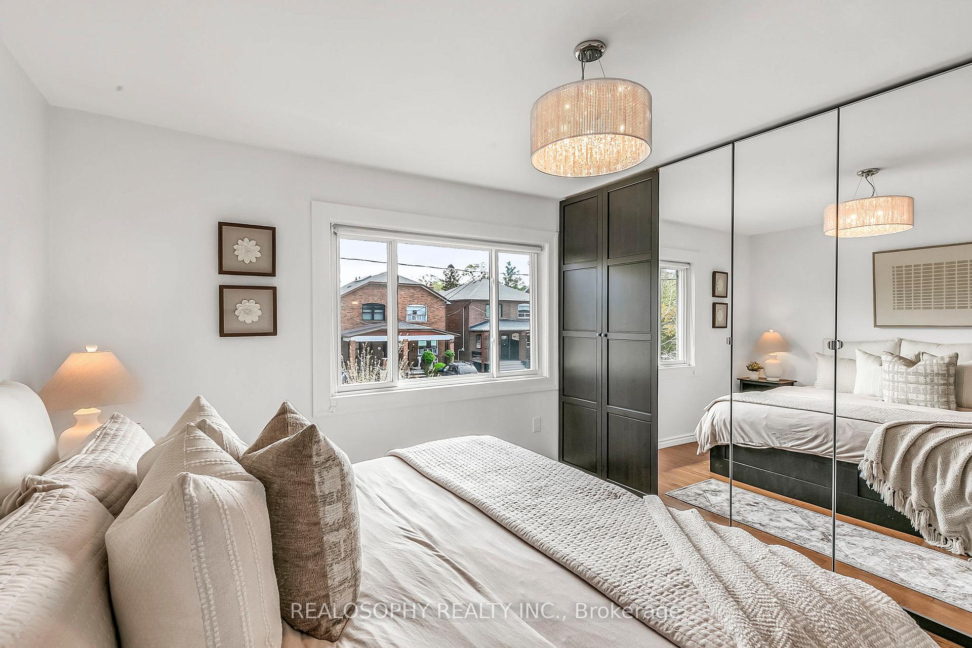 Photo 10 of 142 Atlas Avenue, Toronto, Humewood-Cedarvale — HOMEH
