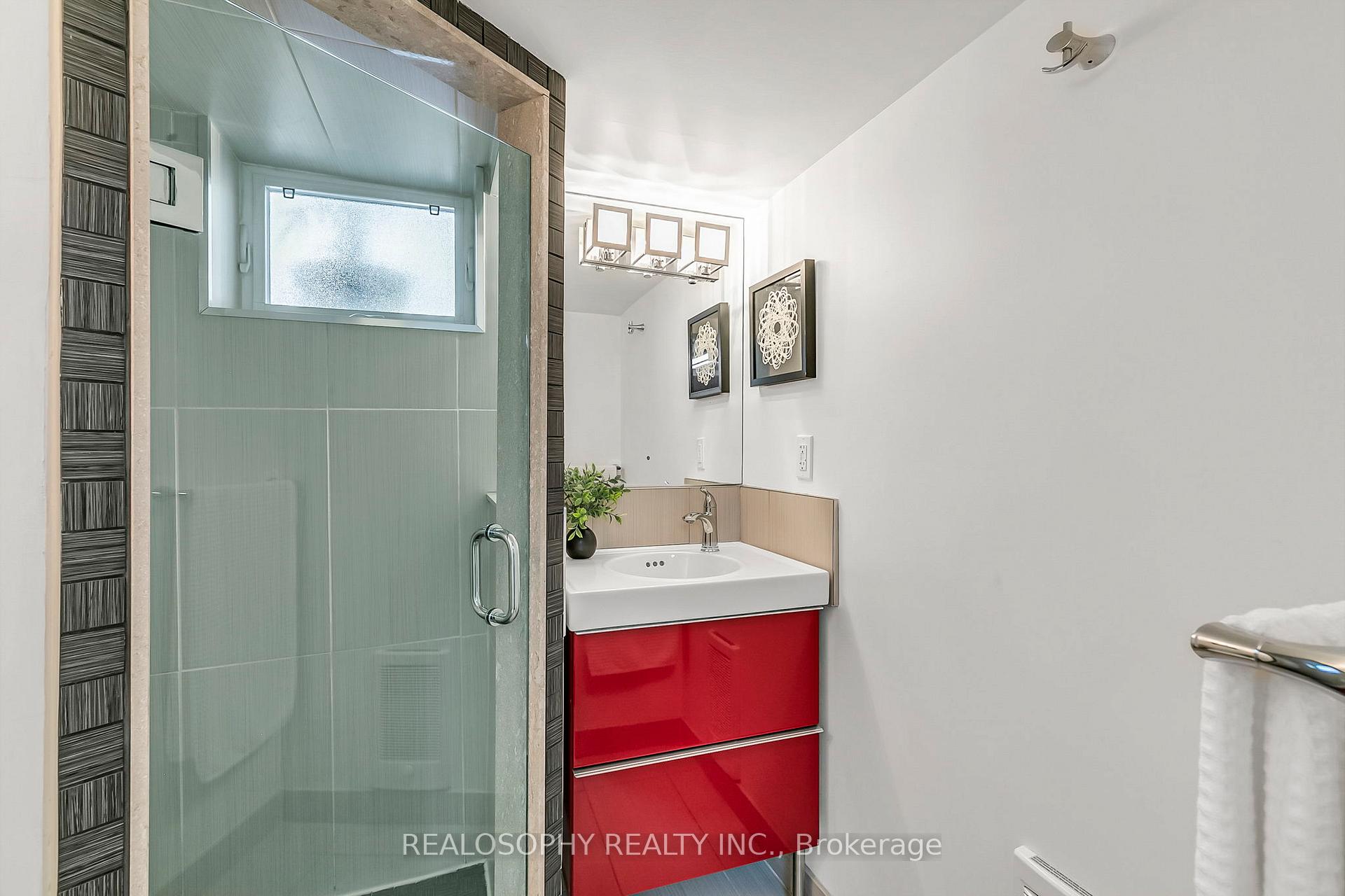 Photo 16 of 142 Atlas Avenue, Toronto, Humewood-Cedarvale — HOMEH