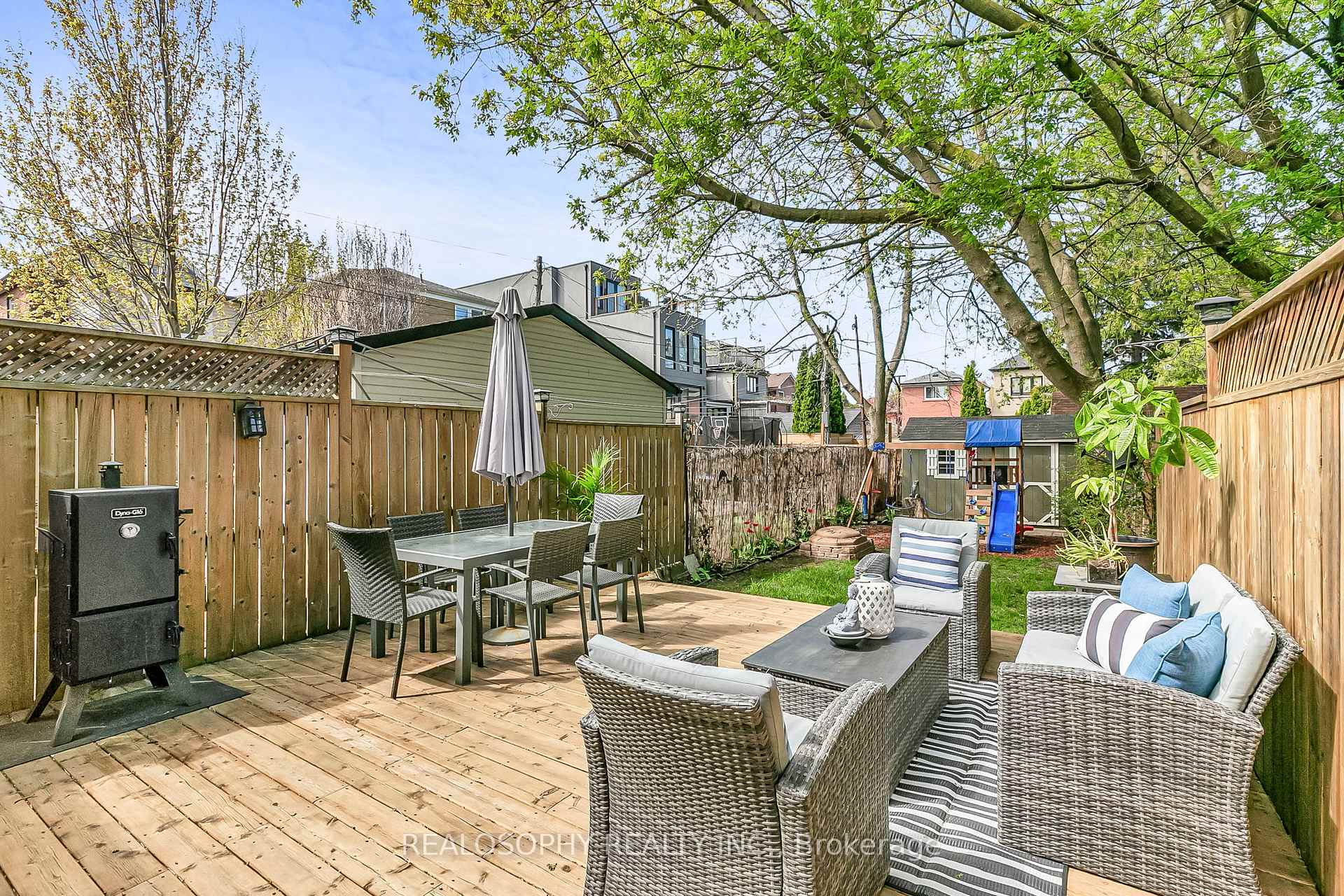 Photo 17 of 142 Atlas Avenue, Toronto, Humewood-Cedarvale — HOMEH