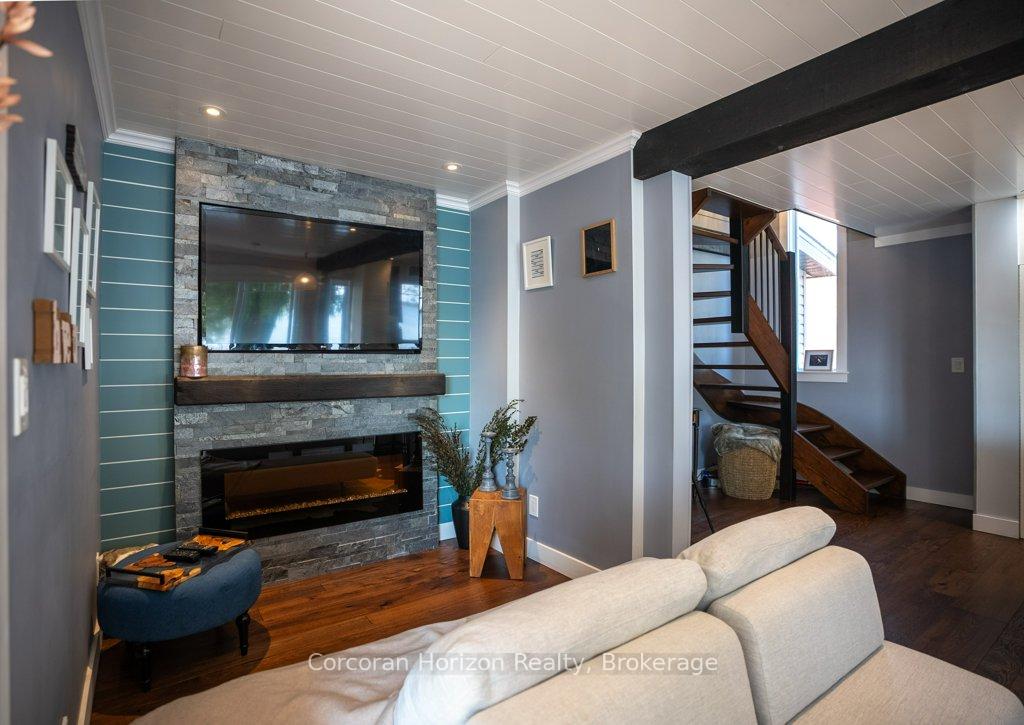 Photo 4 of 280 Robins Point Road, Tay, Victoria Harbour — HOMEH