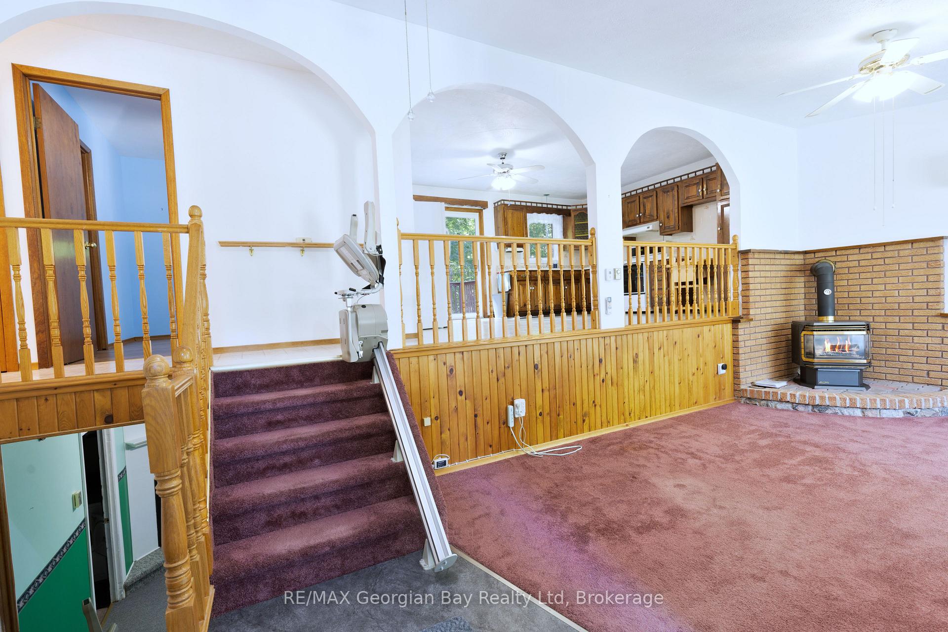 Photo 3 of 2284 Champlain Road, Tiny, Rural Tiny — HOMEH