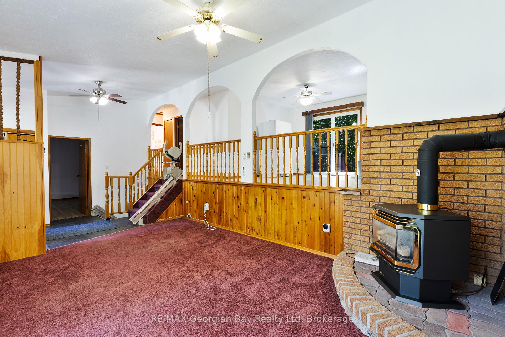 Photo 5 of 2284 Champlain Road, Tiny, Rural Tiny — HOMEH
