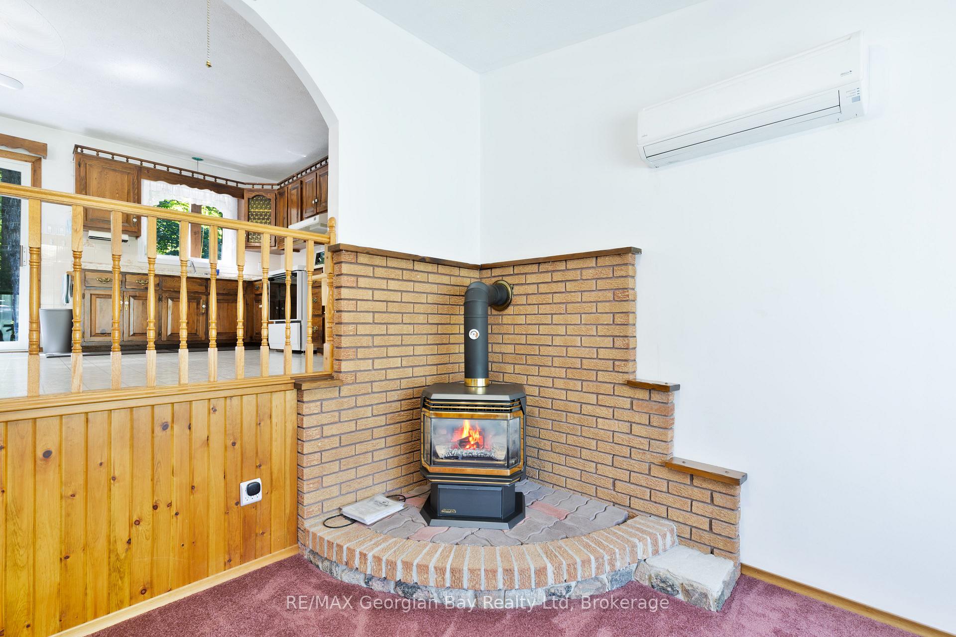 Photo 6 of 2284 Champlain Road, Tiny, Rural Tiny — HOMEH