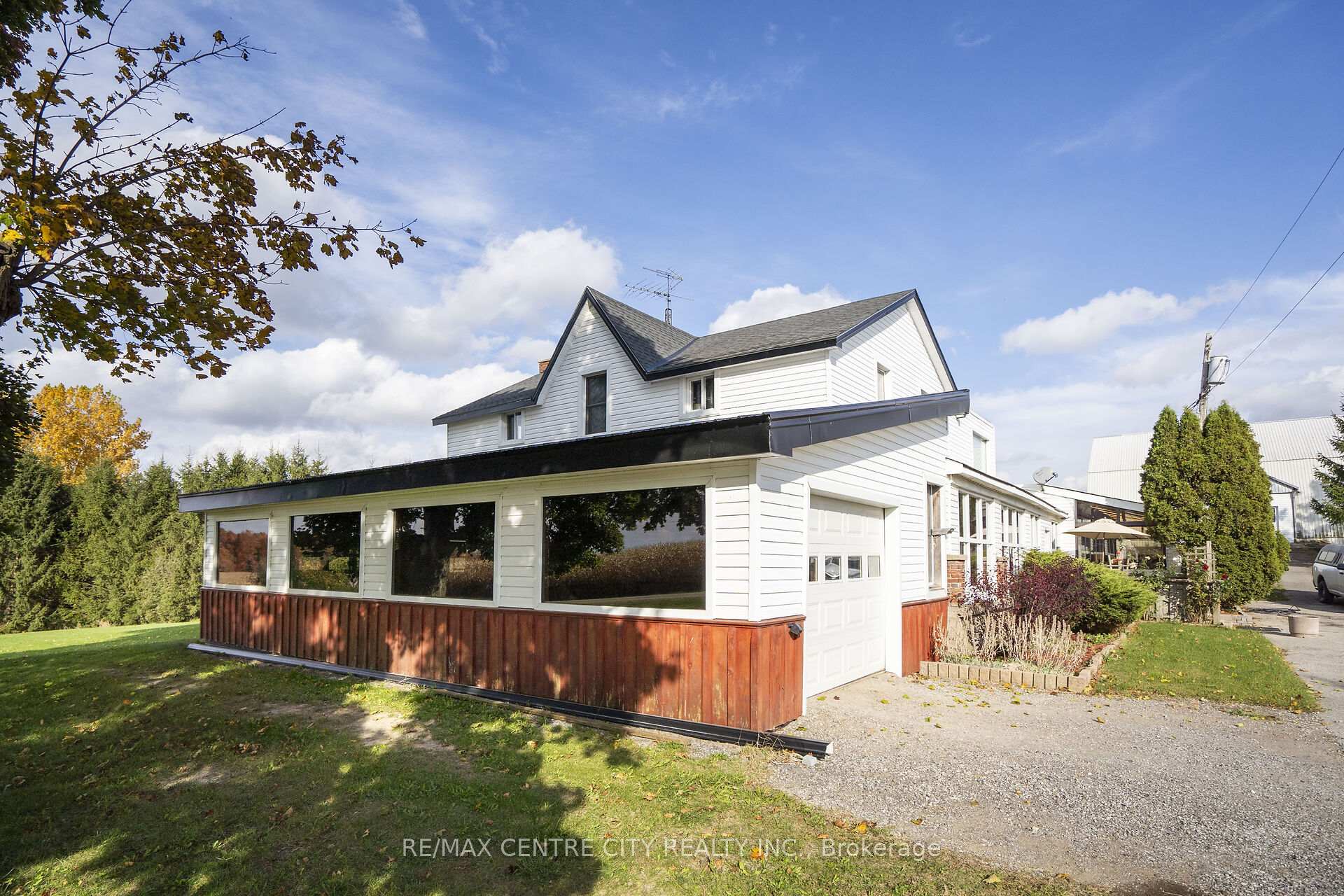 Photo 6 of 2958 Five Points Road, Thames Centre, Rural Thames Centre — HOMEH