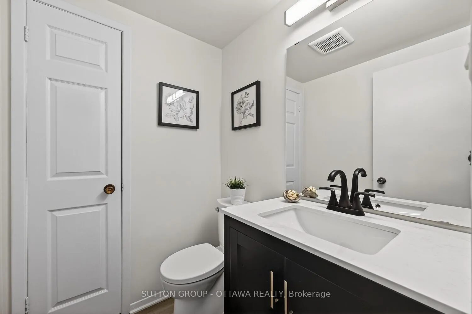 Photo 4 of 1 Bayside Private, Ottawa, Mooneys Bay/Riverside Park — HOMEH